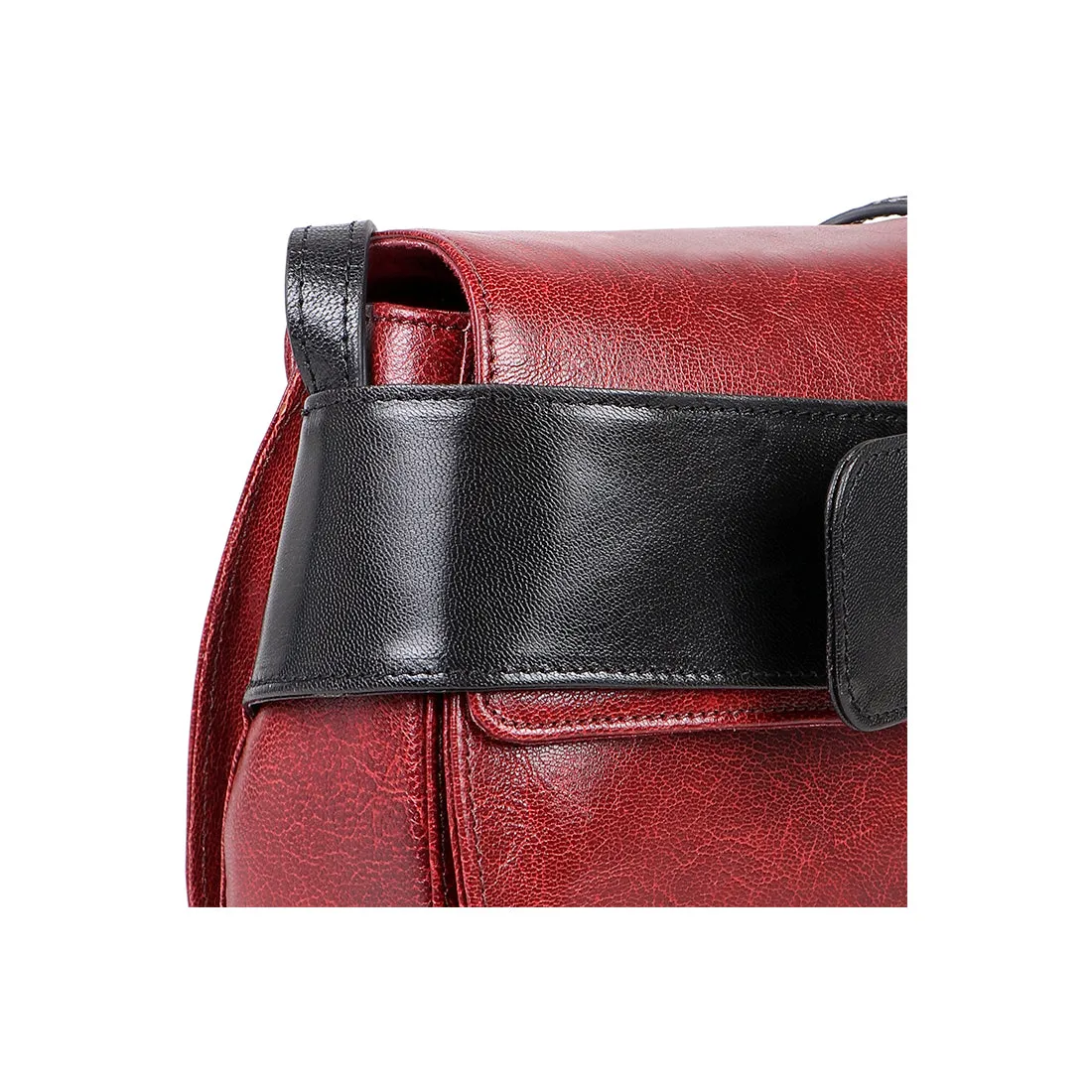 BOLEYN 01 SLING BAG