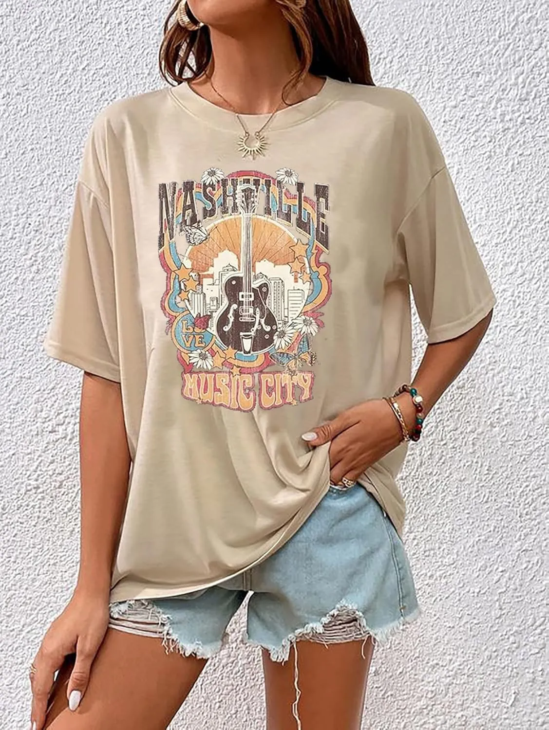 Nashville Music City T-Shirt Women Country Music Oversized Shirts Rock Band Tshirt Vintage Guitar Wings Graphic Tees